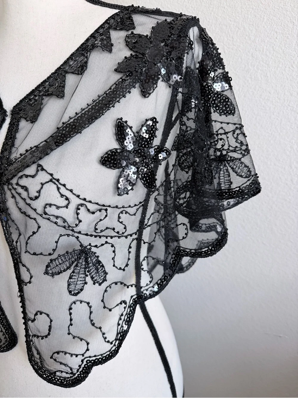 Black Beaded Women's 1920's Sequin Flapper Shawl - OS